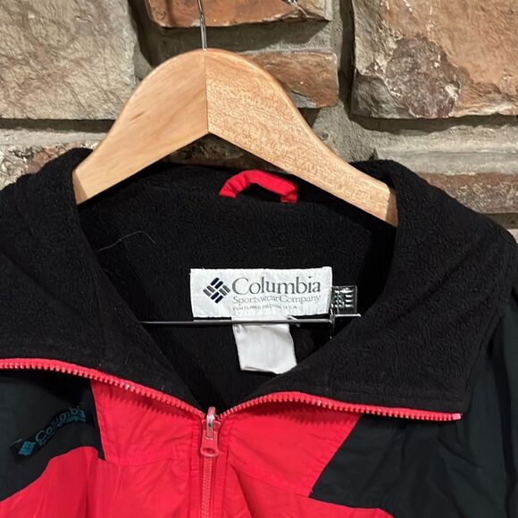 Vintage Columbia Fleece Lined Red and Black Vented Outdoor Jacket - Picture 2 of 7